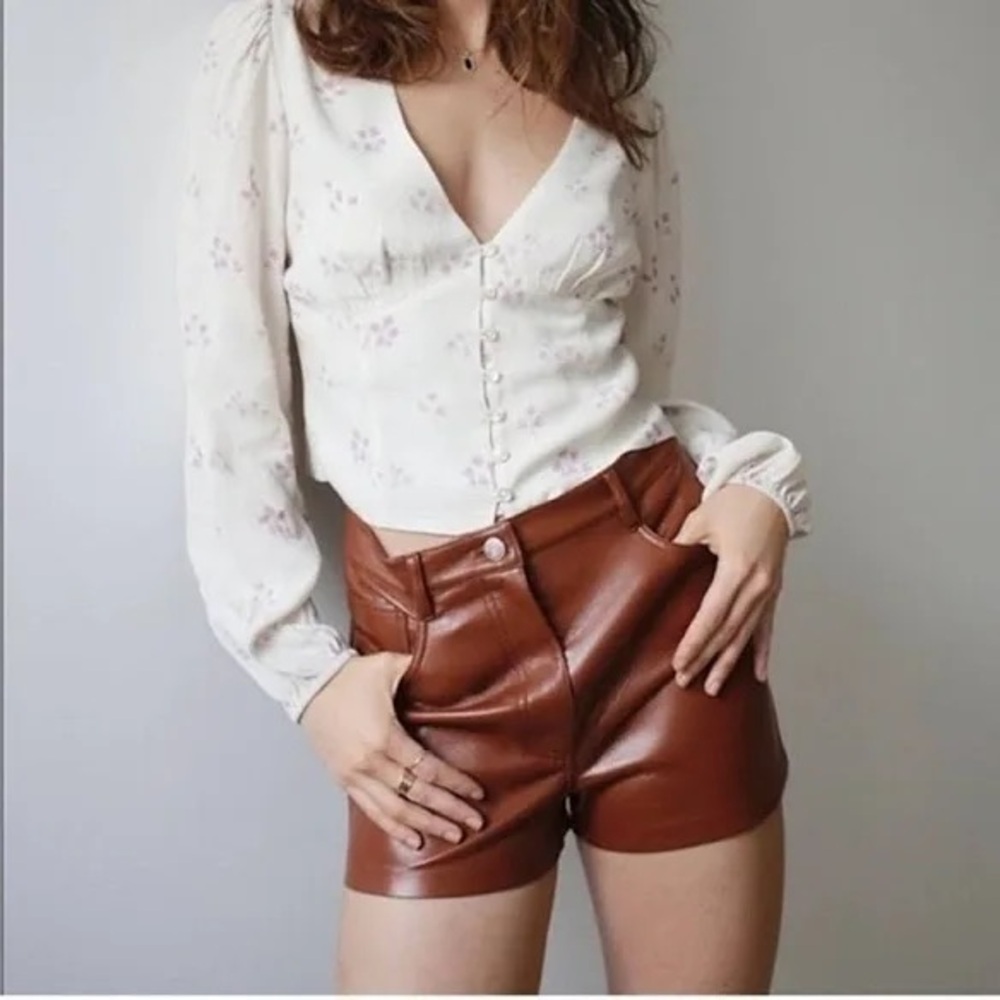 Aritzia Melina short